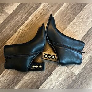 NWOT Jones New York Block Heel Dress Booties Peekaboo Toe SZ 7.5